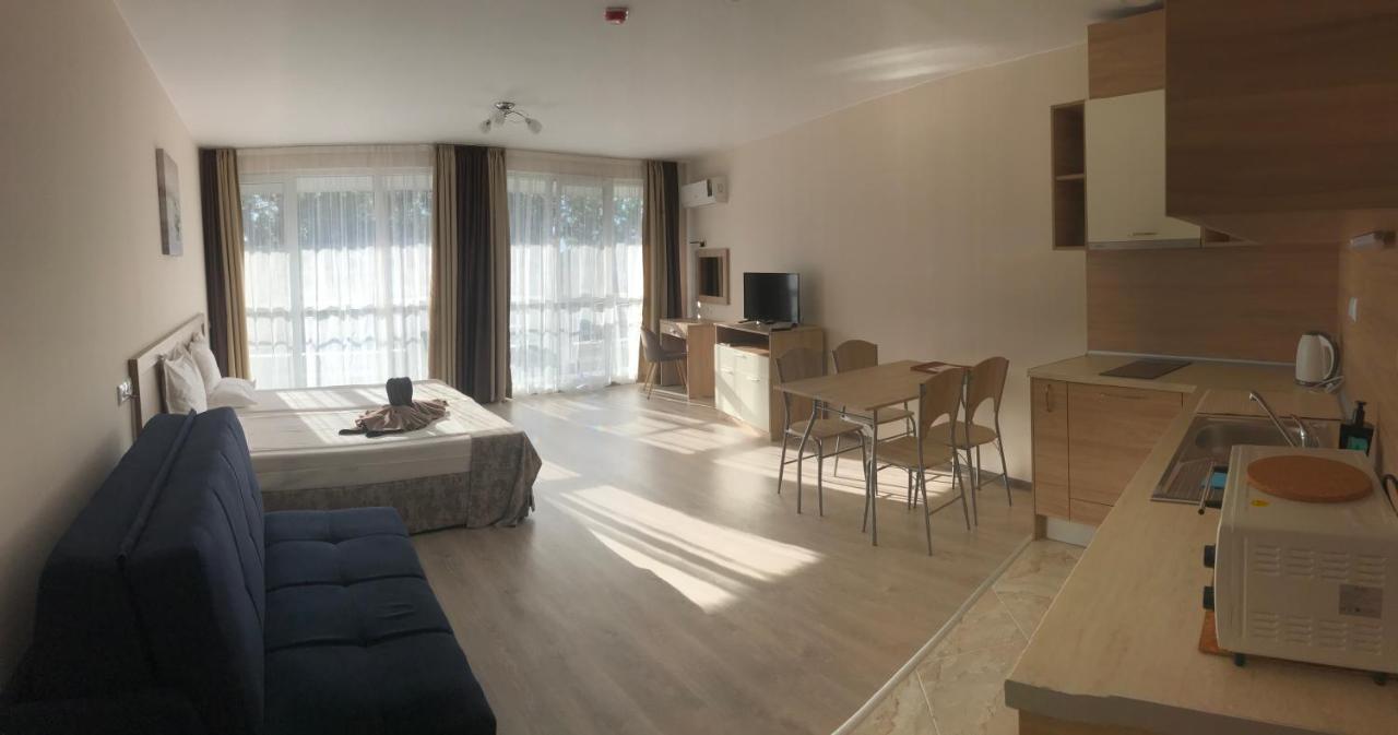 Apart Allure Dobi Aparthotel Primorsko Bagian luar foto