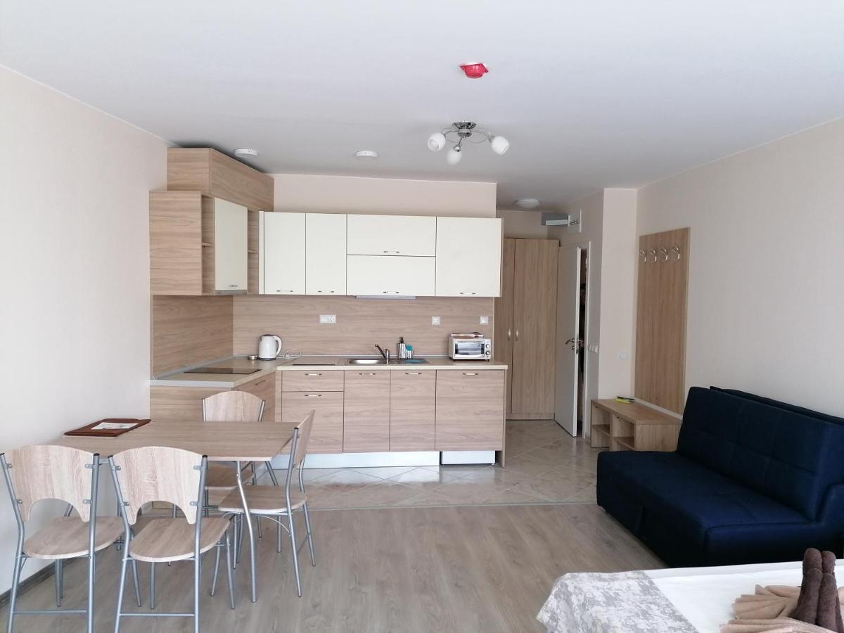 Apart Allure Dobi Aparthotel Primorsko Bagian luar foto