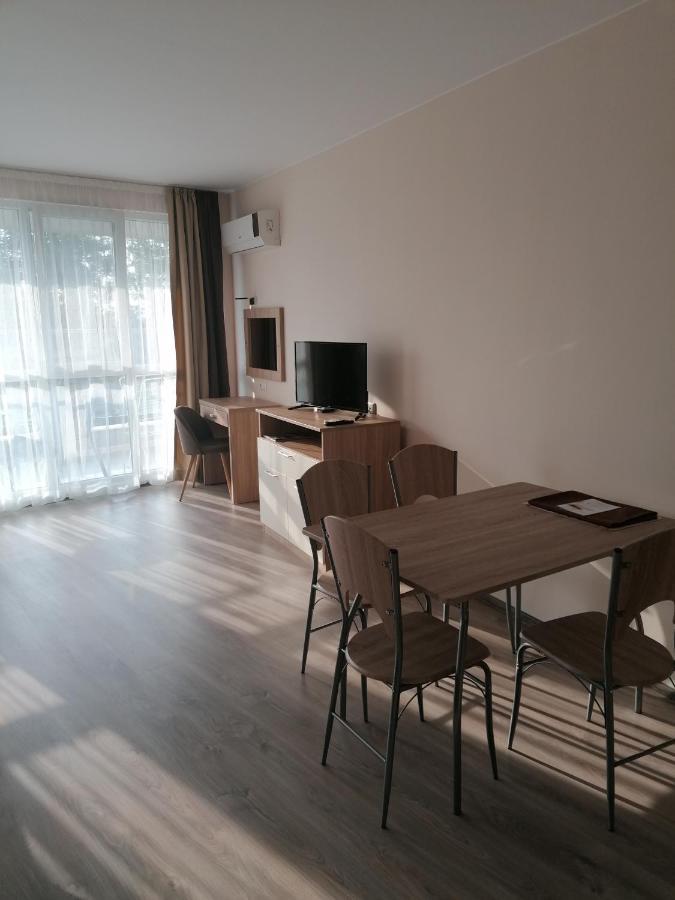 Apart Allure Dobi Aparthotel Primorsko Bagian luar foto