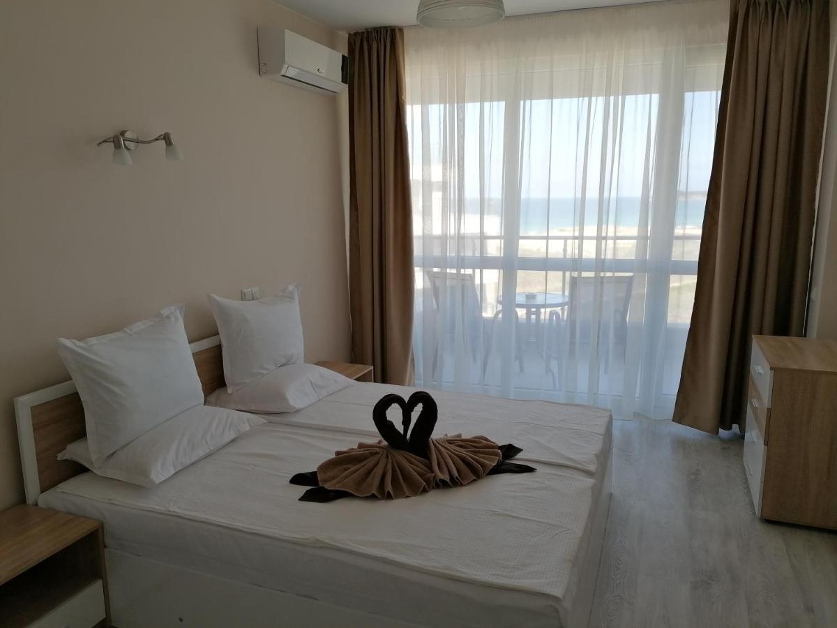 Apart Allure Dobi Aparthotel Primorsko Bagian luar foto